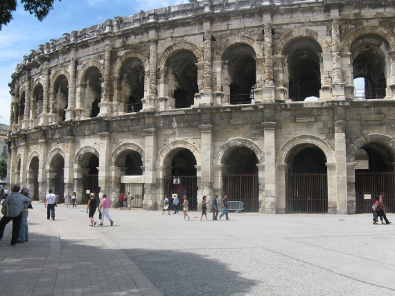 nimes arenas roman city 